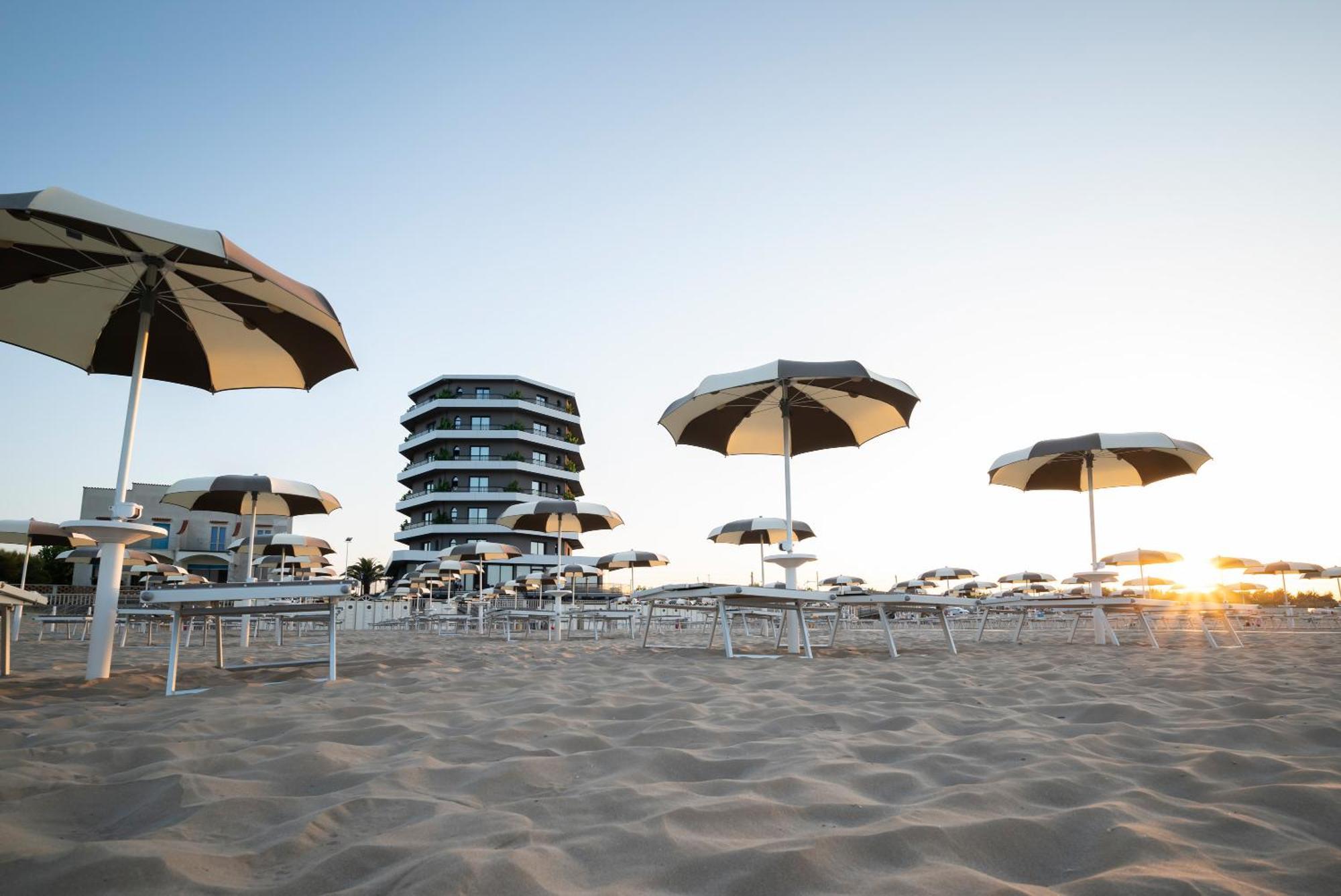 Hotel Playa Suite Fano Ngoại thất bức ảnh
