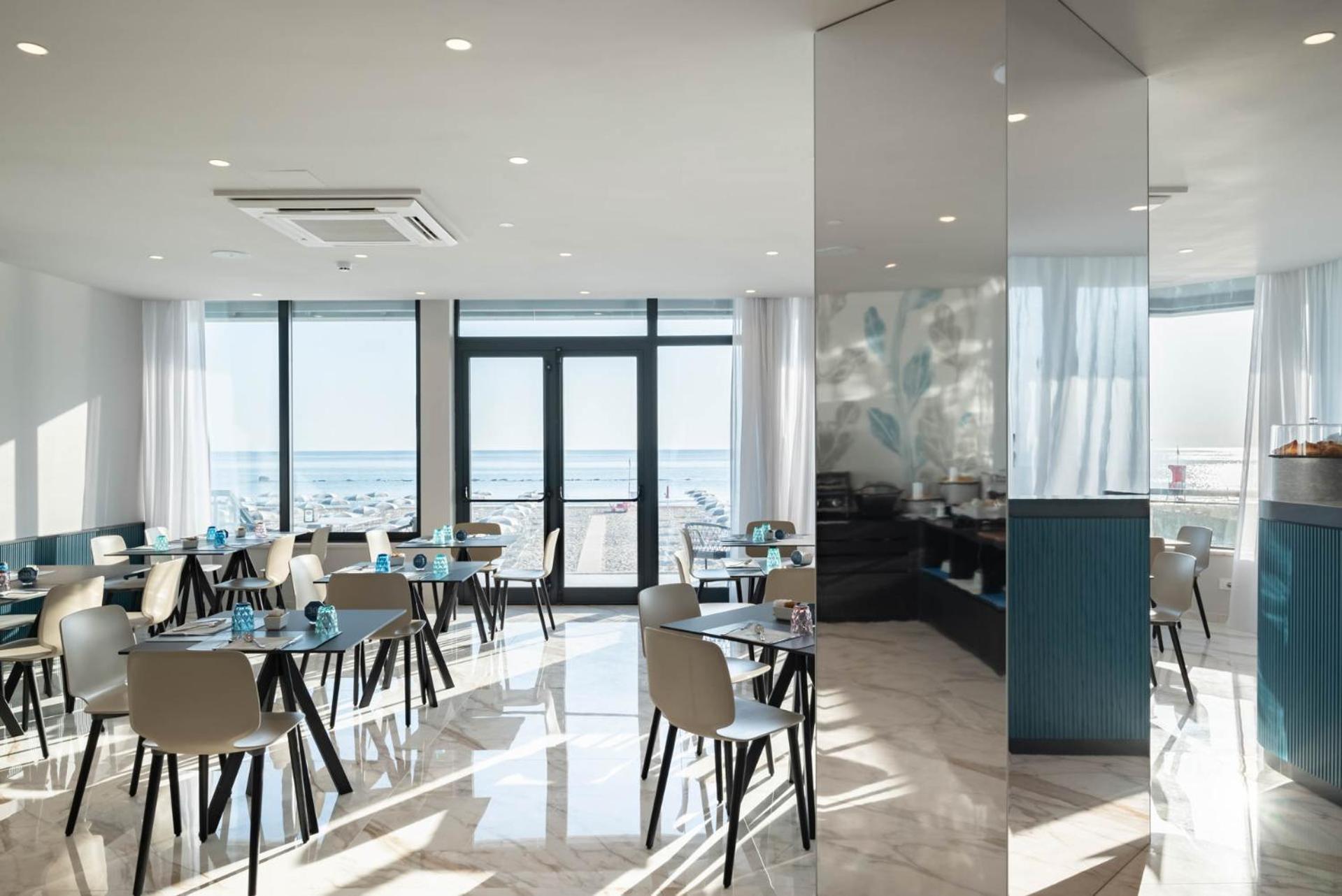 Hotel Playa Suite Fano Ngoại thất bức ảnh