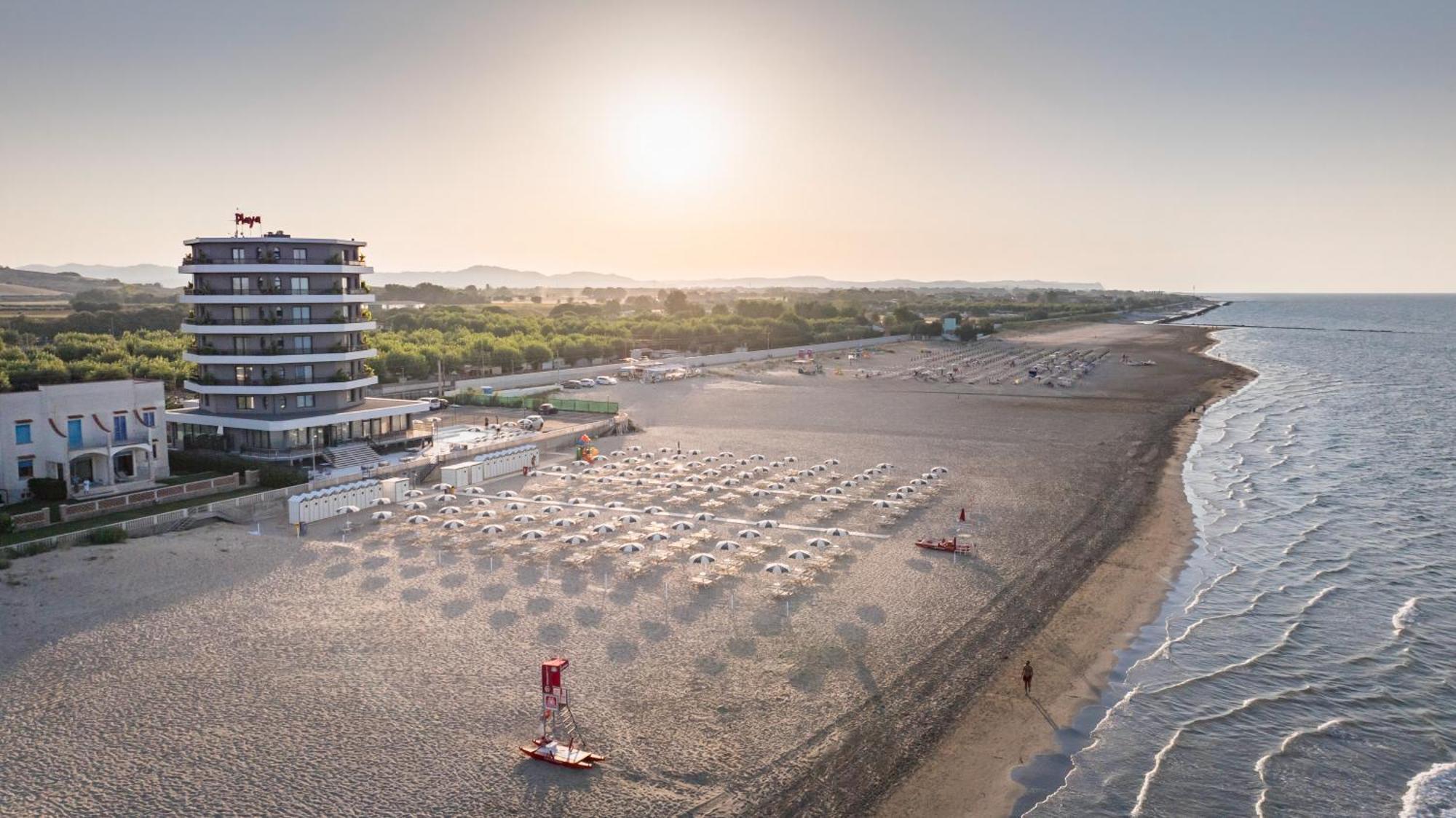 Hotel Playa Suite Fano Ngoại thất bức ảnh