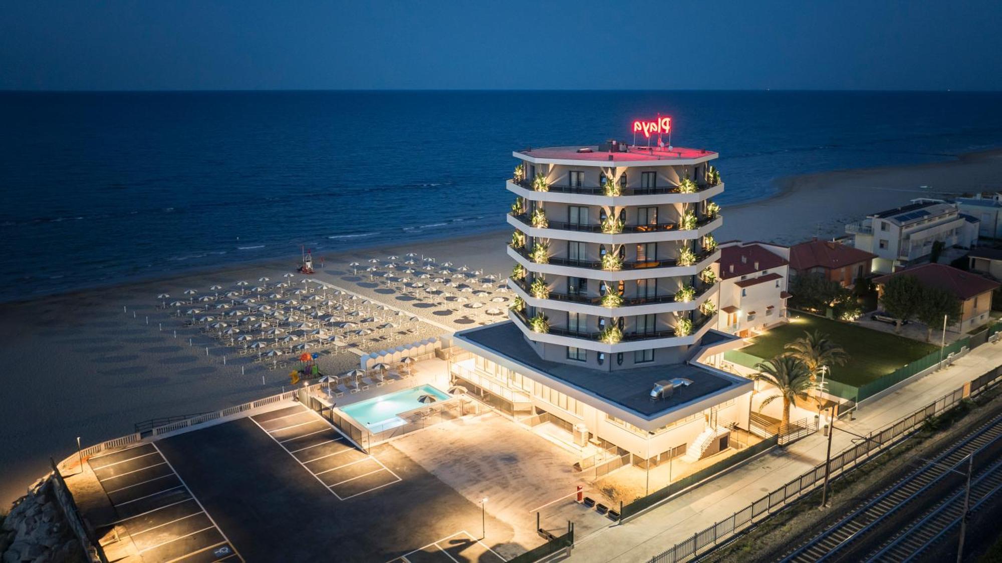 Hotel Playa Suite Fano Ngoại thất bức ảnh