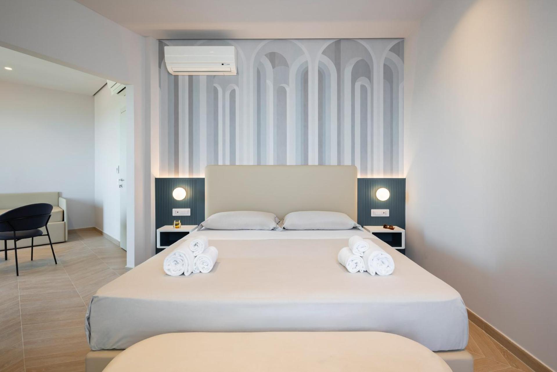 Hotel Playa Suite Fano Ngoại thất bức ảnh